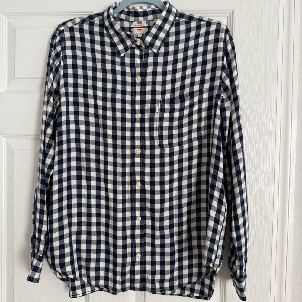 Levi's Blue and White Button Down Shirt Boyfriend fit